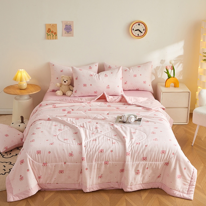 91家纺网 家纺一手货源 找家纺 海洋家纺 2026新款全棉双层纱夏被被子被芯 草莓熊