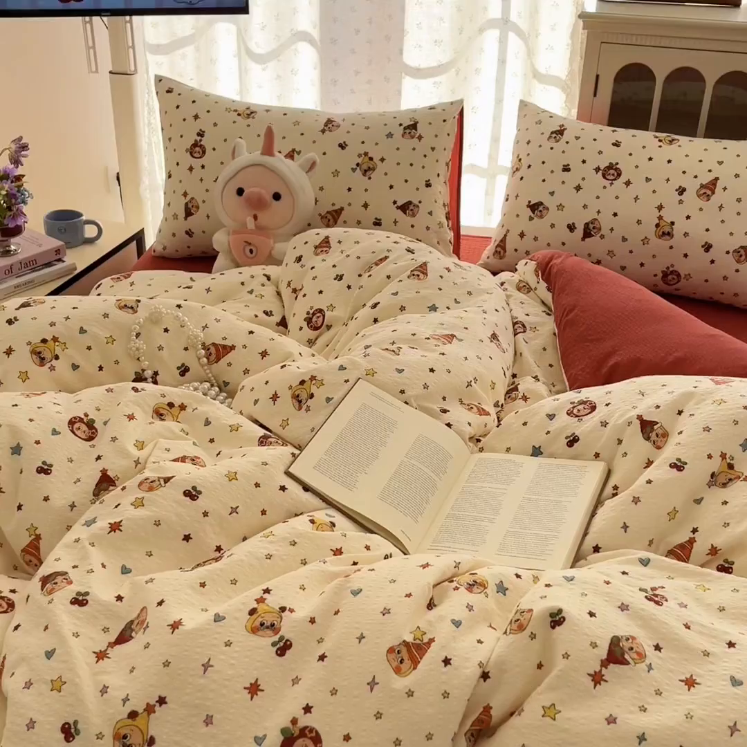 91家纺网 家纺一手货源 找家纺 瑞钰 2026新款直播热款高品质高克重泡泡纱泡芙纱四件套 童话小矮人