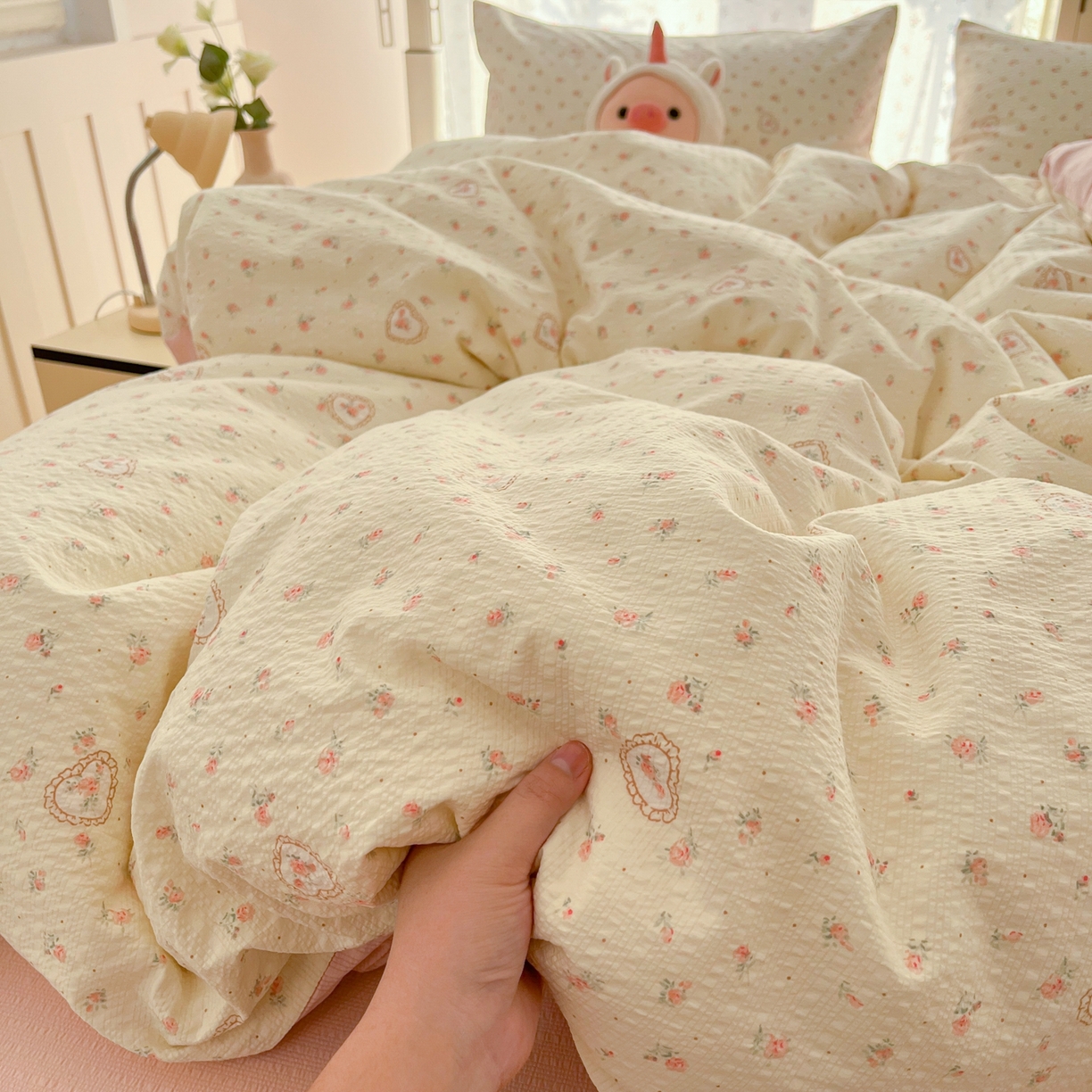 91家纺网 家纺一手货源 找家纺 瑞钰 2026新款直播热款高品质高克重泡泡纱泡芙纱四件套 温柔小花