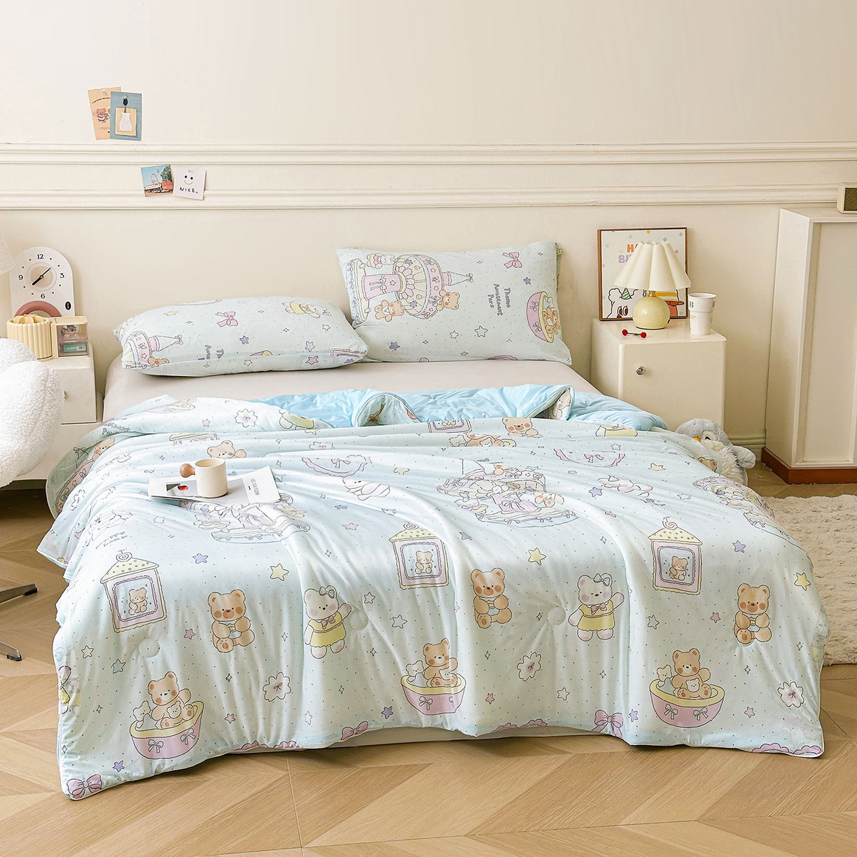 91家纺网 家纺一手货源 找家纺 悦织语 2026新款凉感丝（含氨纶）双面凉感冰丝夏凉被空调被 比利小熊