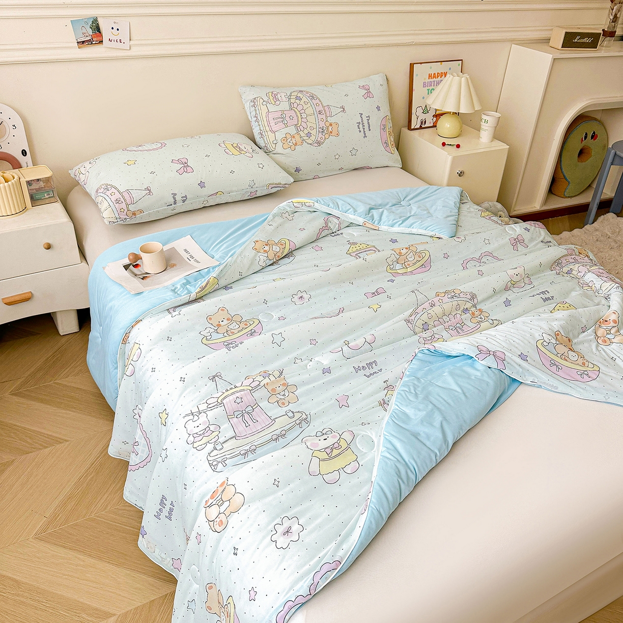 91家纺网 家纺一手货源 找家纺 悦织语 2026新款凉感丝（含氨纶）双面凉感冰丝夏凉被空调被 比利小熊