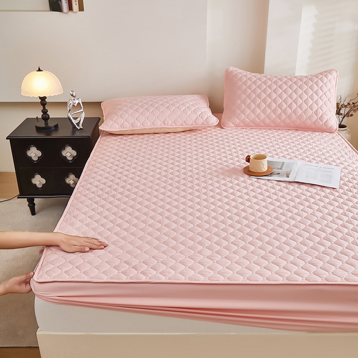 91家纺网 家纺一手货源 找家纺 三盛源 2026新款防水夹棉床笠单件A类防尘隔尿罩家用单双人床垫席梦思全包保护罩-缤纷系列（支持小批量定制尺寸） 缤纷系列-嫩粉