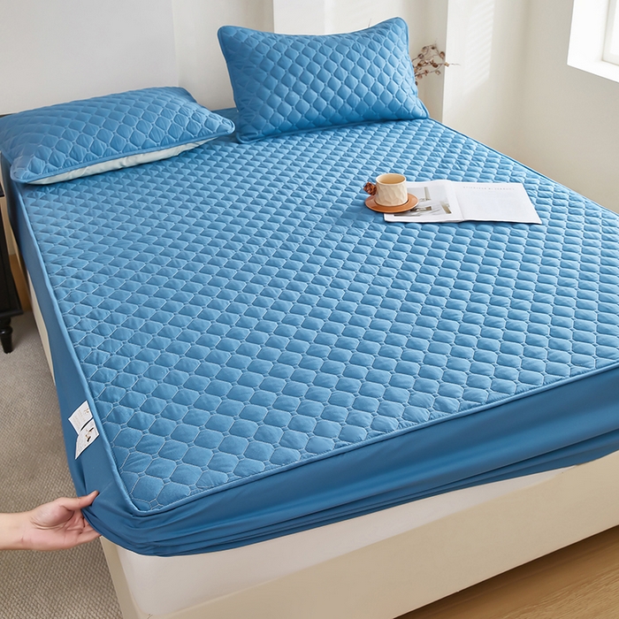 91家纺网 家纺一手货源 找家纺 三盛源 2026新款防水夹棉床笠单件A类防尘隔尿罩家用单双人床垫席梦思全包保护罩-缤纷系列（支持小批量定制尺寸） 缤纷系列-深海蓝