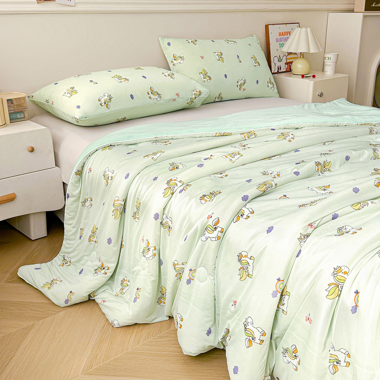 91家纺网 家纺一手货源 找家纺 悦织语 2026新款凉感丝（含氨纶）双面凉感冰丝夏凉被空调被 好运加马