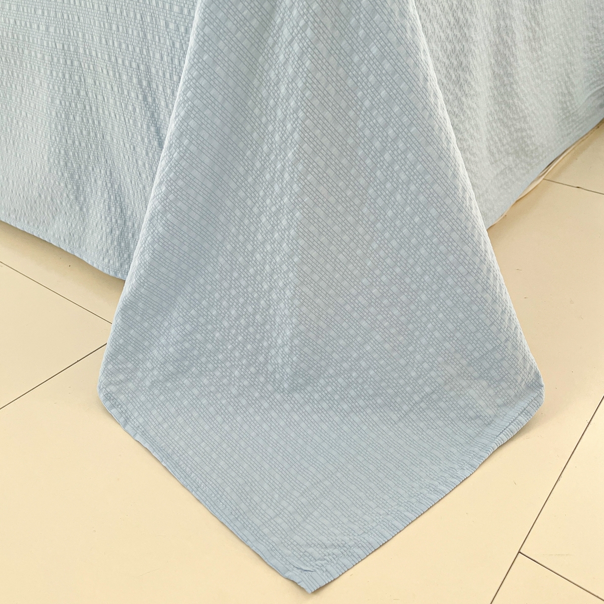 91家纺网 家纺一手货源 找家纺 瑞钰 2026新款直播热款高品质高克重泡泡纱泡芙纱四件套 小马驹