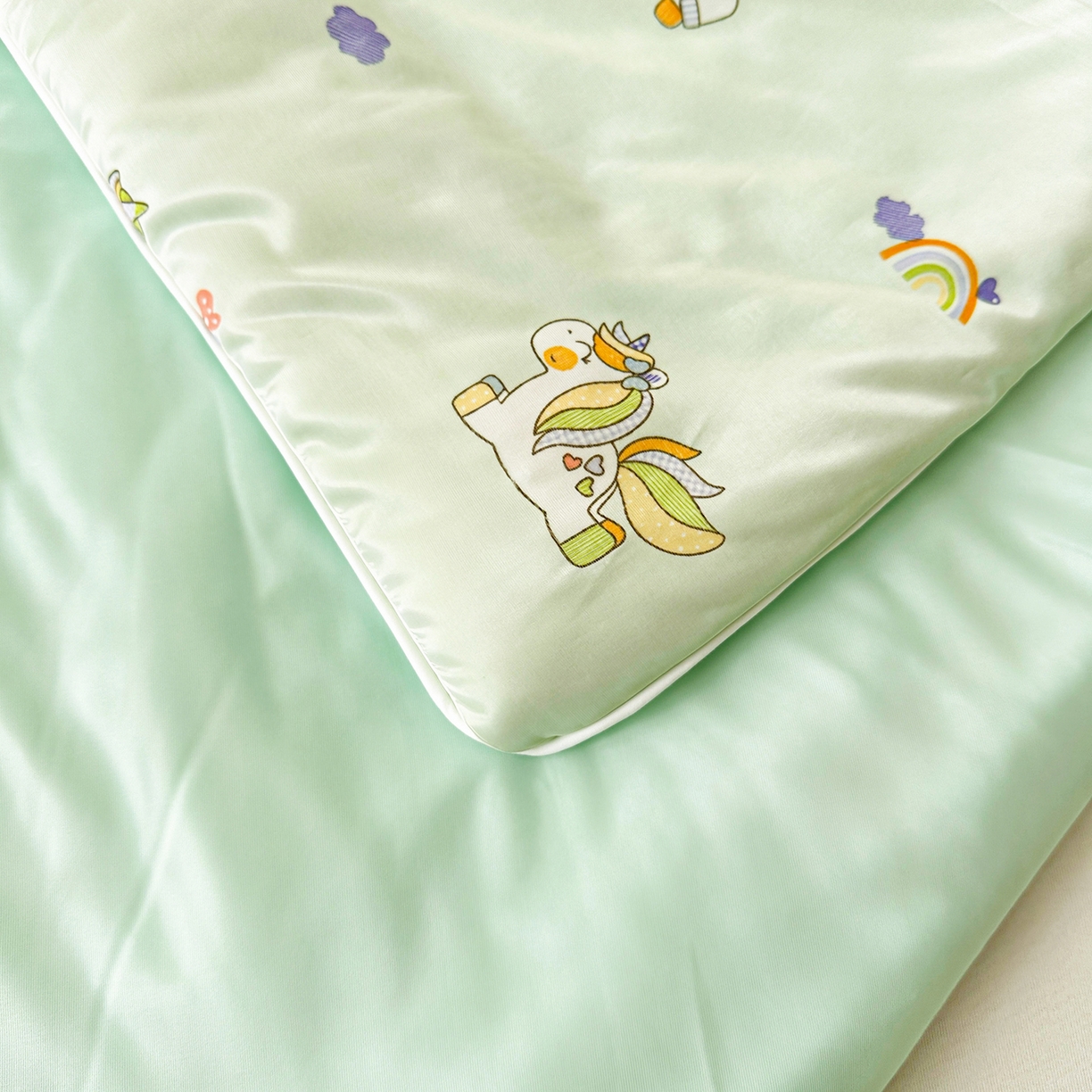 91家纺网 家纺一手货源 找家纺 悦织语 2026新款凉感丝（含氨纶）双面凉感冰丝夏凉被空调被 好运加马