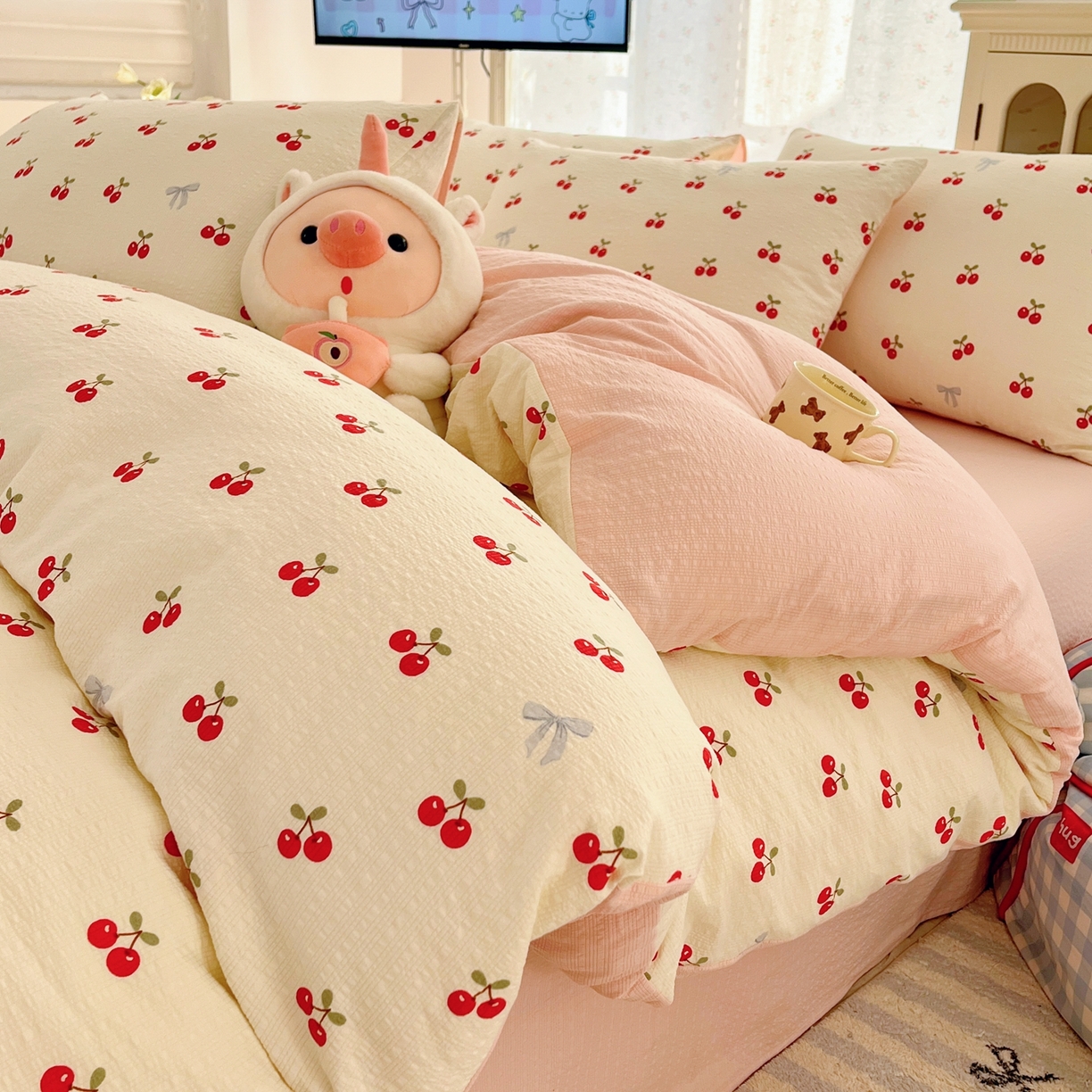 瑞钰 2026新款直播热款高品质高克重泡泡纱泡芙纱四件套 小樱桃