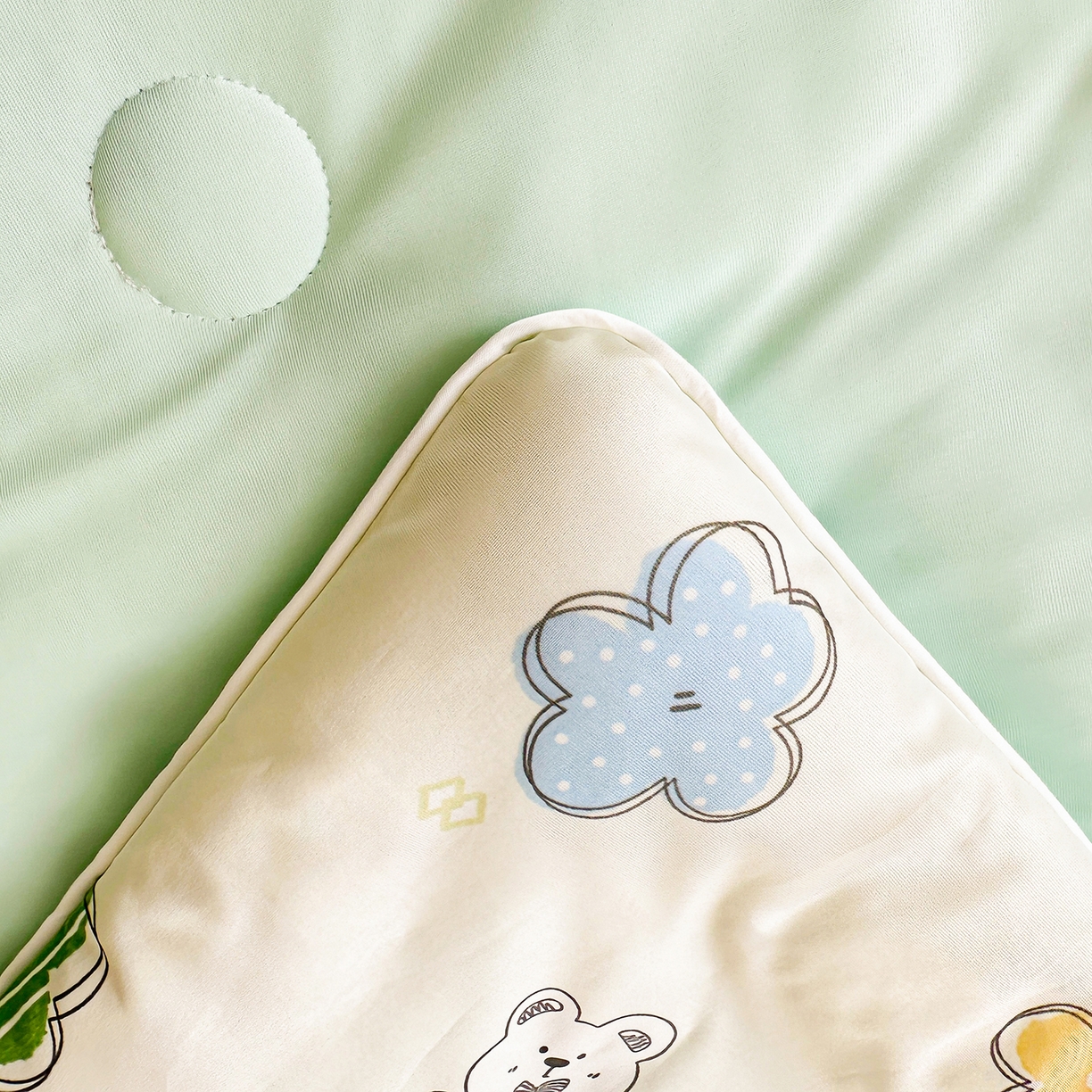 91家纺网 家纺一手货源 找家纺 悦织语 2026新款凉感丝（含氨纶）双面凉感冰丝夏凉被空调被 花花熊