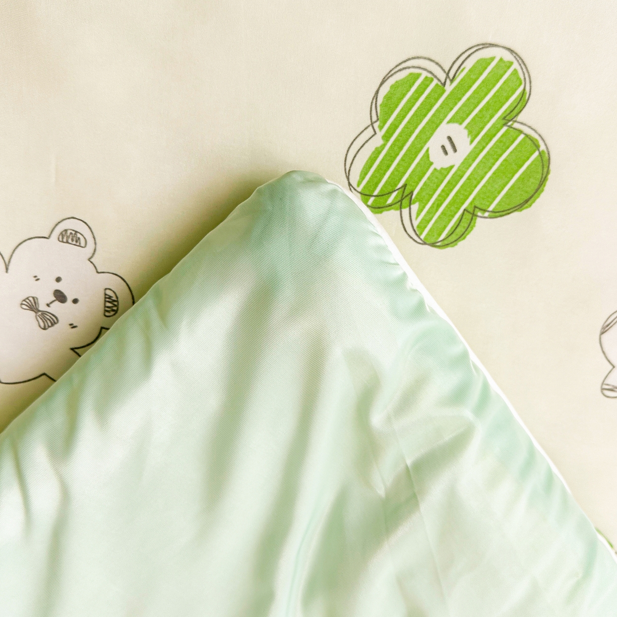 91家纺网 家纺一手货源 找家纺 悦织语 2026新款凉感丝（含氨纶）双面凉感冰丝夏凉被空调被 花花熊