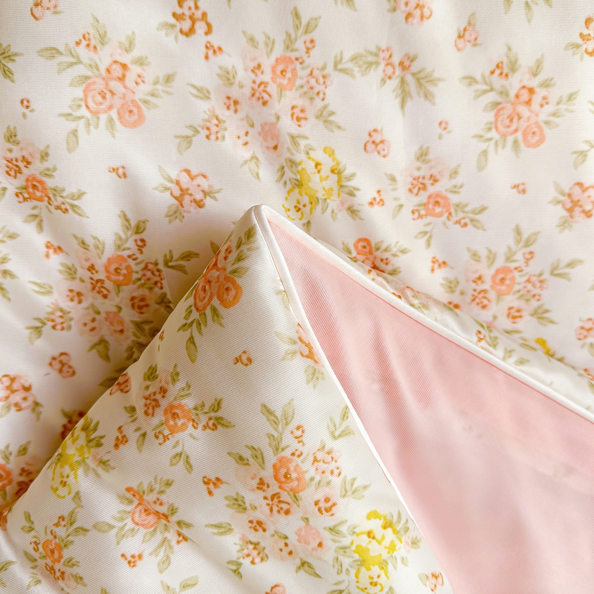 91家纺网 家纺一手货源 找家纺 悦织语 2026新款凉感丝（含氨纶）双面凉感冰丝夏凉被空调被 花蔓