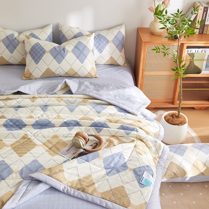 91家纺网 家纺一手货源 找家纺 海洋家纺 2026新款A类里外全棉棉花夏被-格子系列 风格二 几何空间