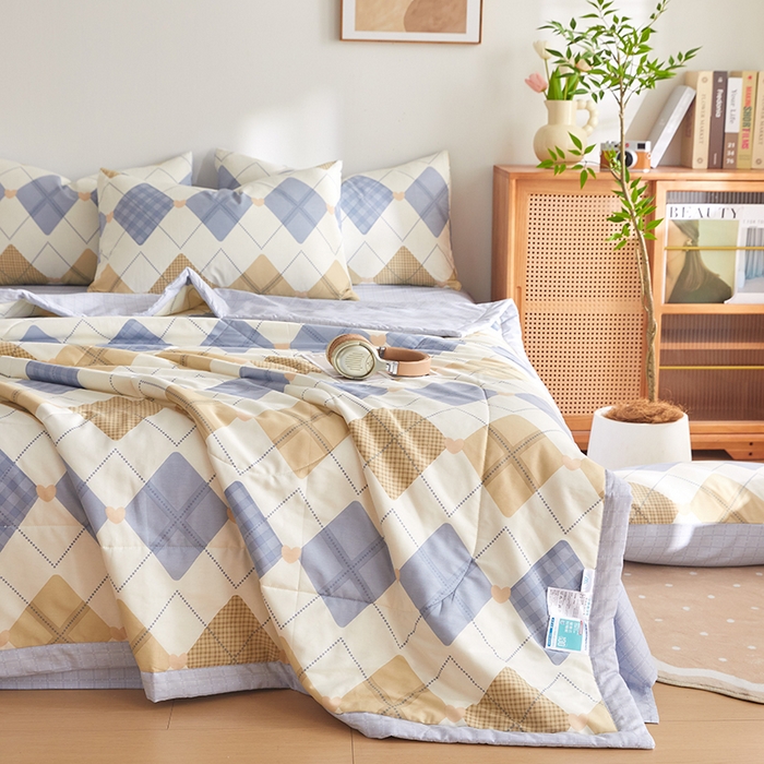 91家纺网 家纺一手货源 找家纺 海洋家纺 2026新款A类里外全棉棉花夏被-格子系列 风格二 几何空间