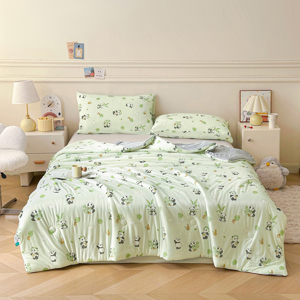 91家纺网 家纺一手货源 找家纺 悦织语 2026新款凉感丝（含氨纶）双面凉感冰丝夏凉被空调被 可爱熊猫