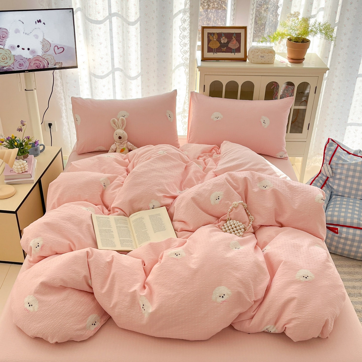 91家纺网 家纺一手货源 找家纺 瑞钰 2026新款直播热款高品质高克重泡泡纱泡芙纱四件套 泰迪狗粉