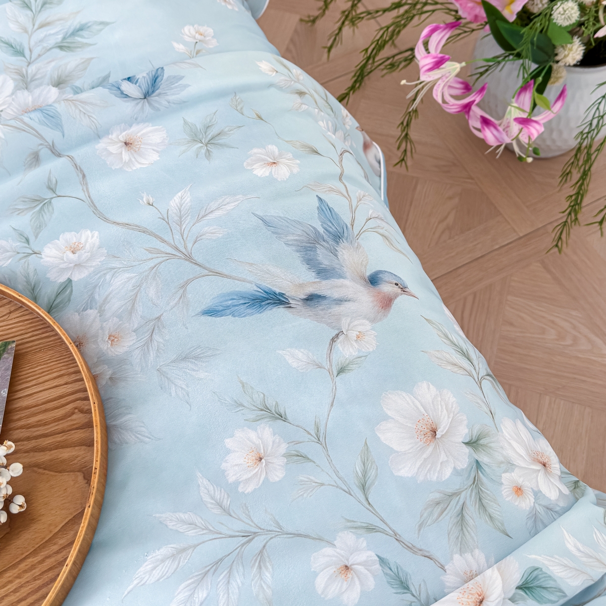 91家纺网 家纺一手货源 找家纺 圣尔雅家纺 2026春夏新款数码印花凉感丝夏被夏凉被空调被系列 翠鸟