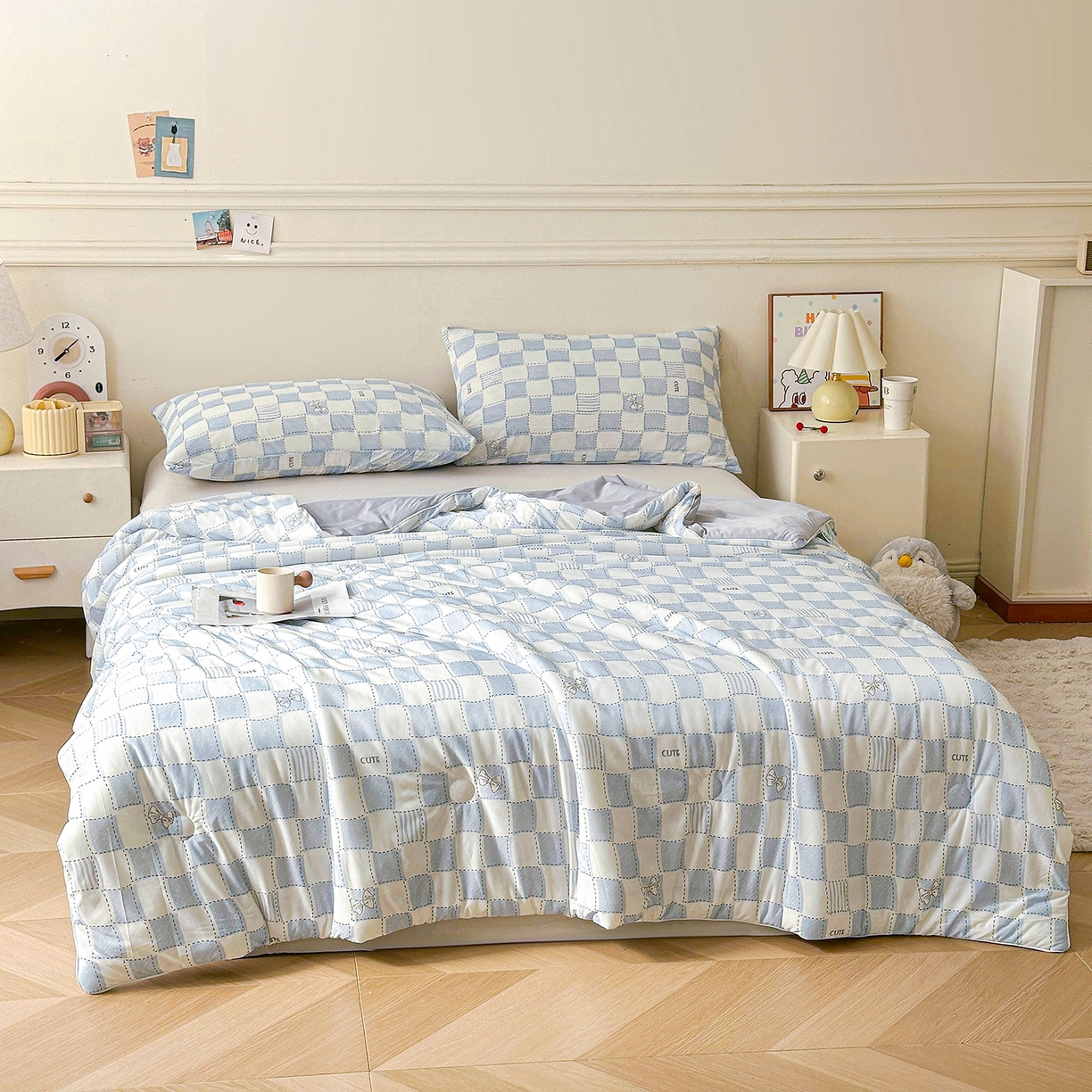 91家纺网 家纺一手货源 找家纺 悦织语 2026新款凉感丝（含氨纶）双面凉感冰丝夏凉被空调被 蓝格物语