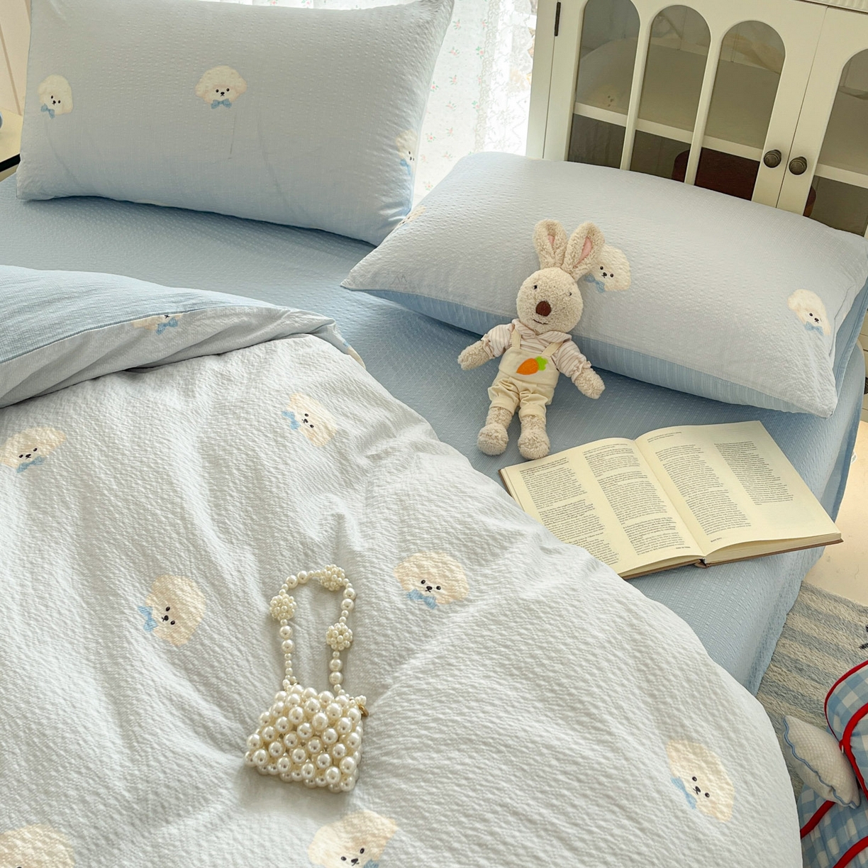 91家纺网 家纺一手货源 找家纺 瑞钰 2026新款直播热款高品质高克重泡泡纱泡芙纱四件套 泰迪狗蓝