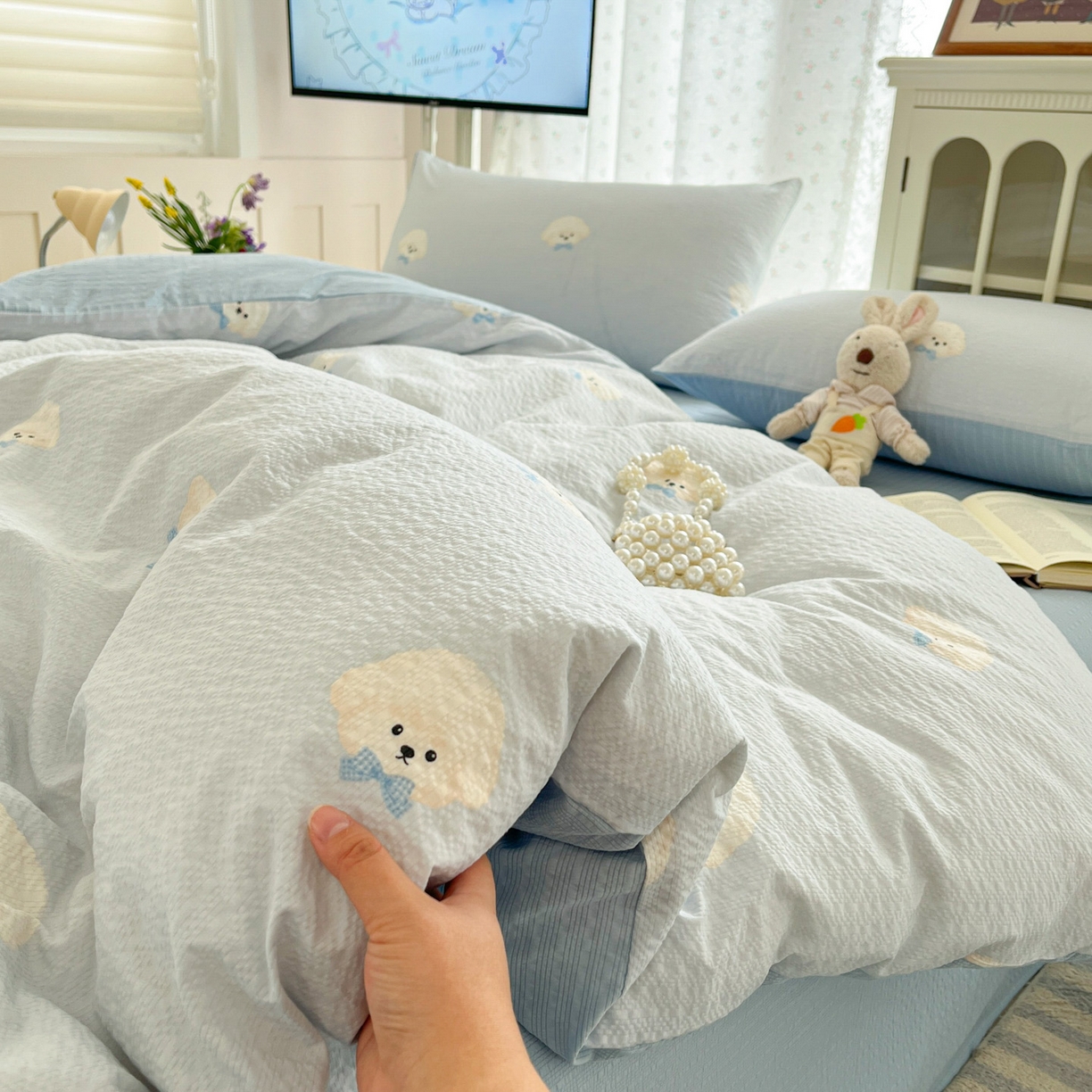 91家纺网 家纺一手货源 找家纺 瑞钰 2026新款直播热款高品质高克重泡泡纱泡芙纱四件套 泰迪狗蓝