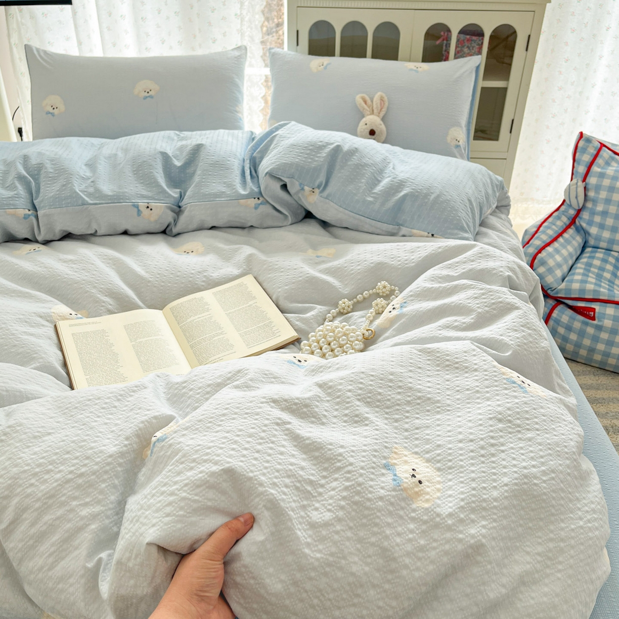 91家纺网 家纺一手货源 找家纺 瑞钰 2026新款直播热款高品质高克重泡泡纱泡芙纱四件套 泰迪狗蓝