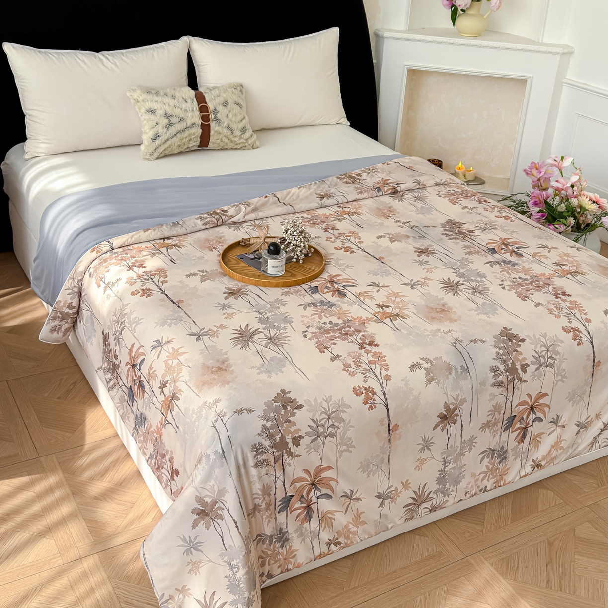 91家纺网 家纺一手货源 找家纺 圣尔雅家纺 2026春夏新款数码印花凉感丝夏被夏凉被空调被系列 枫叶