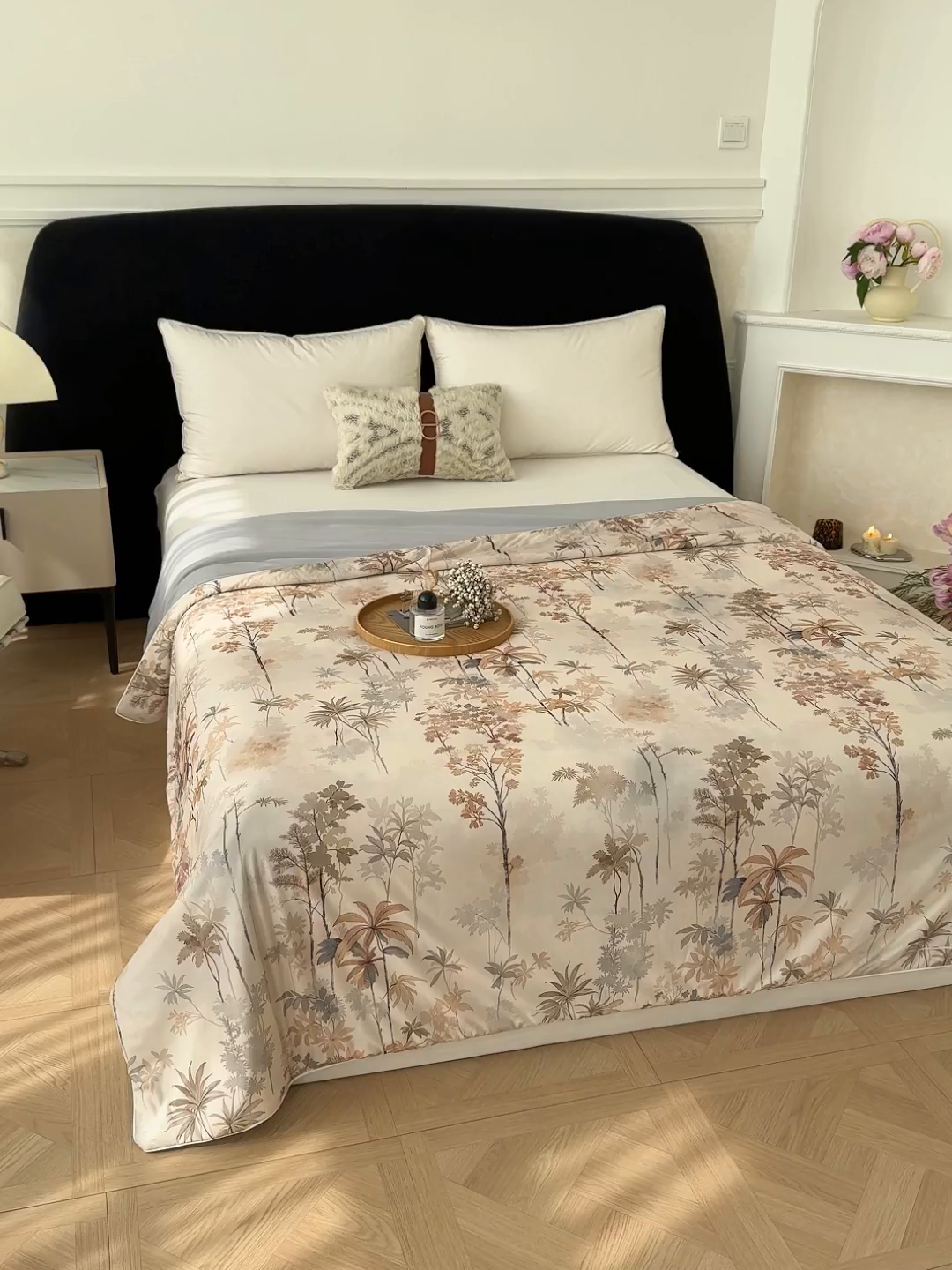 91家纺网 家纺一手货源 找家纺 圣尔雅家纺 2026春夏新款数码印花凉感丝夏被夏凉被空调被系列 枫叶