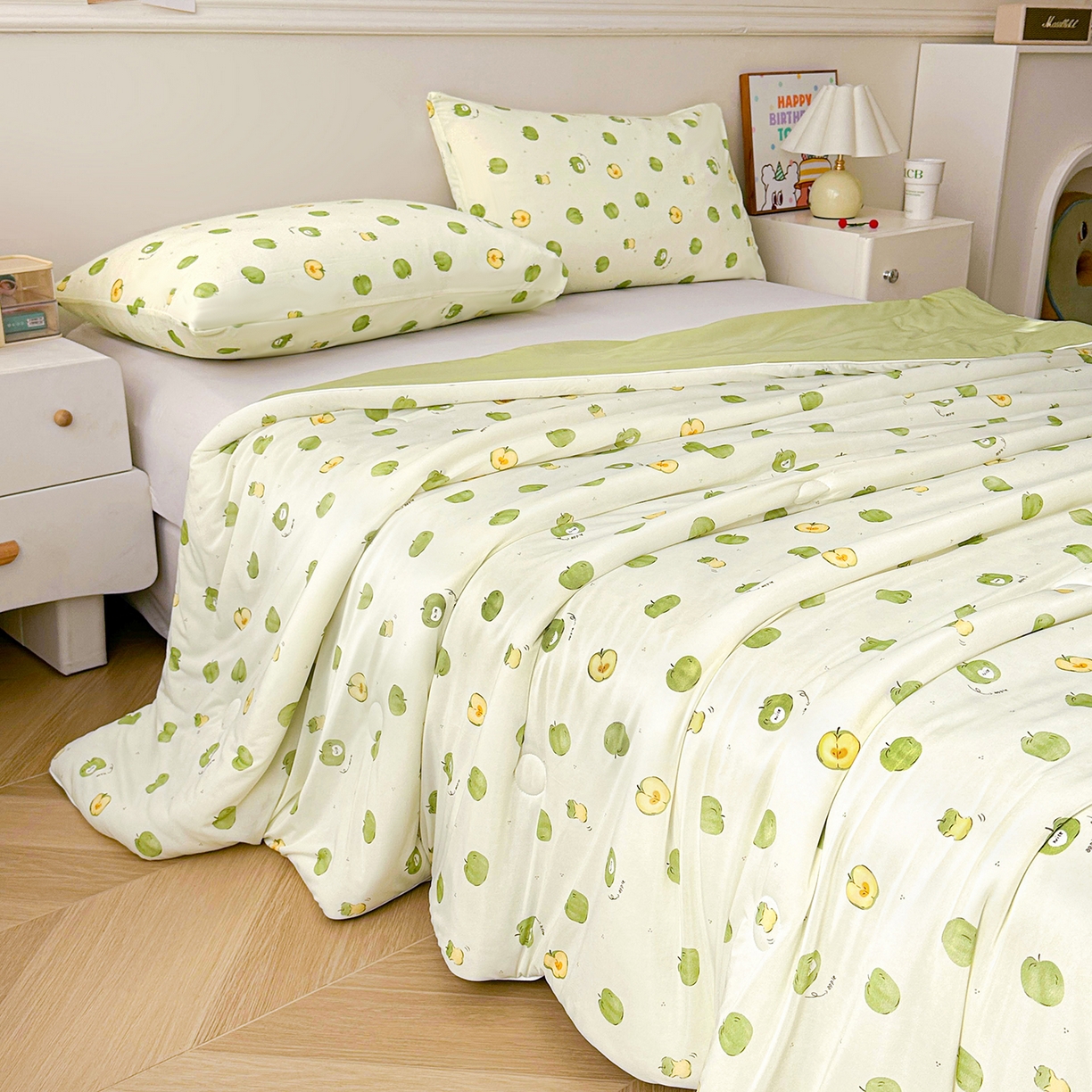 91家纺网 家纺一手货源 找家纺 悦织语 2026新款凉感丝（含氨纶）双面凉感冰丝夏凉被空调被 青苹果