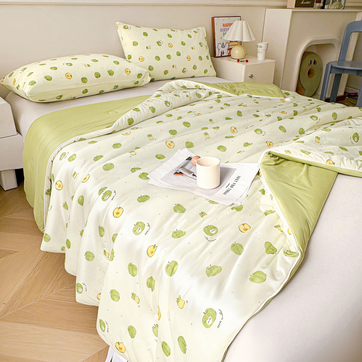 91家纺网 家纺一手货源 找家纺 悦织语 2026新款凉感丝（含氨纶）双面凉感冰丝夏凉被空调被 青苹果