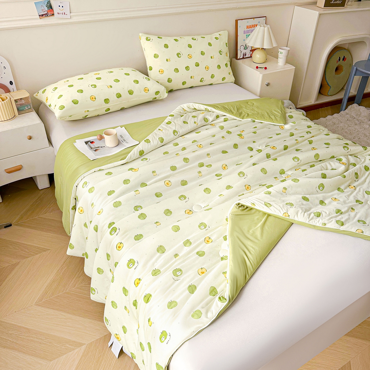 91家纺网 家纺一手货源 找家纺 悦织语 2026新款凉感丝（含氨纶）双面凉感冰丝夏凉被空调被 青苹果