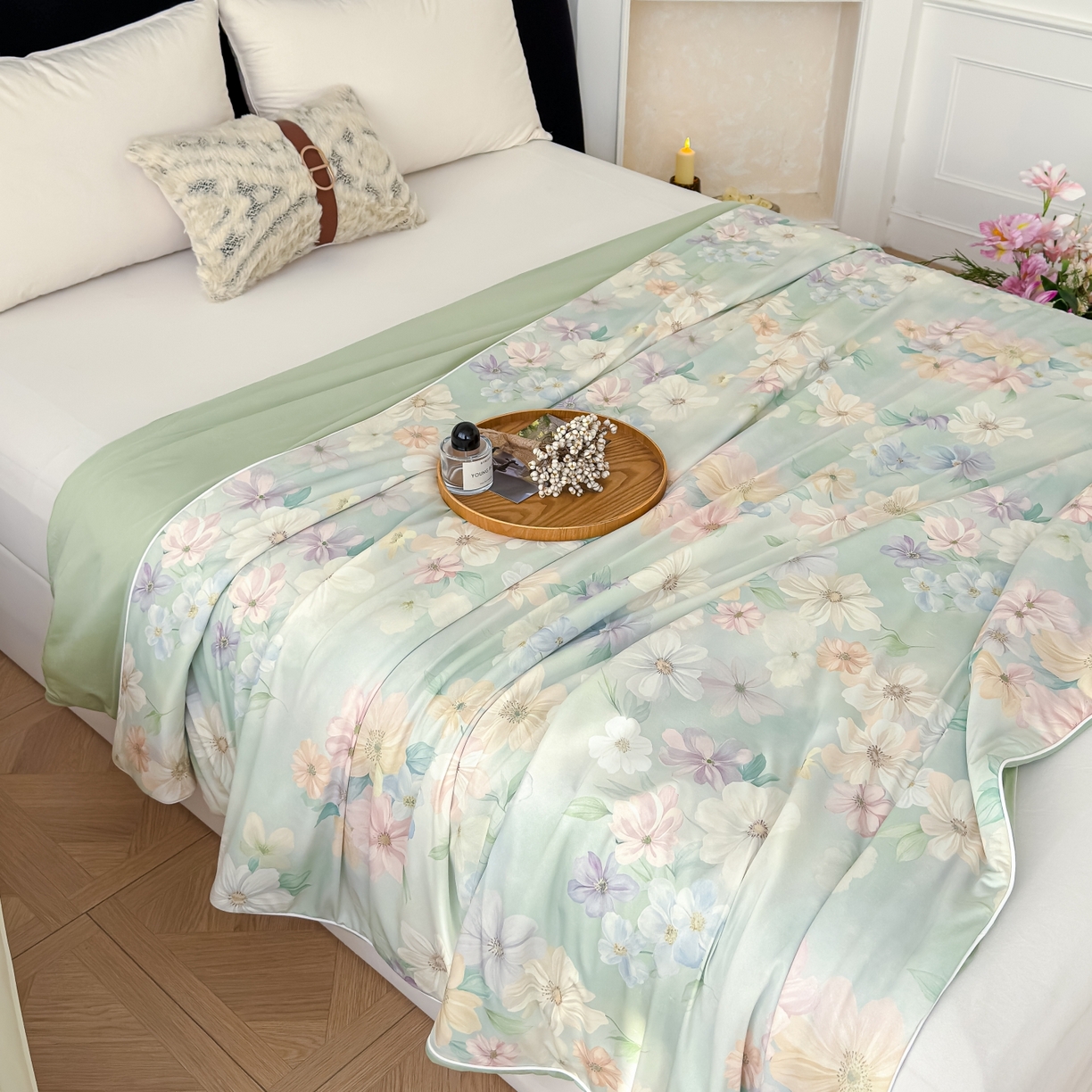 91家纺网 家纺一手货源 找家纺 圣尔雅家纺 2026春夏新款数码印花凉感丝夏被夏凉被空调被系列 梦朵（绿）