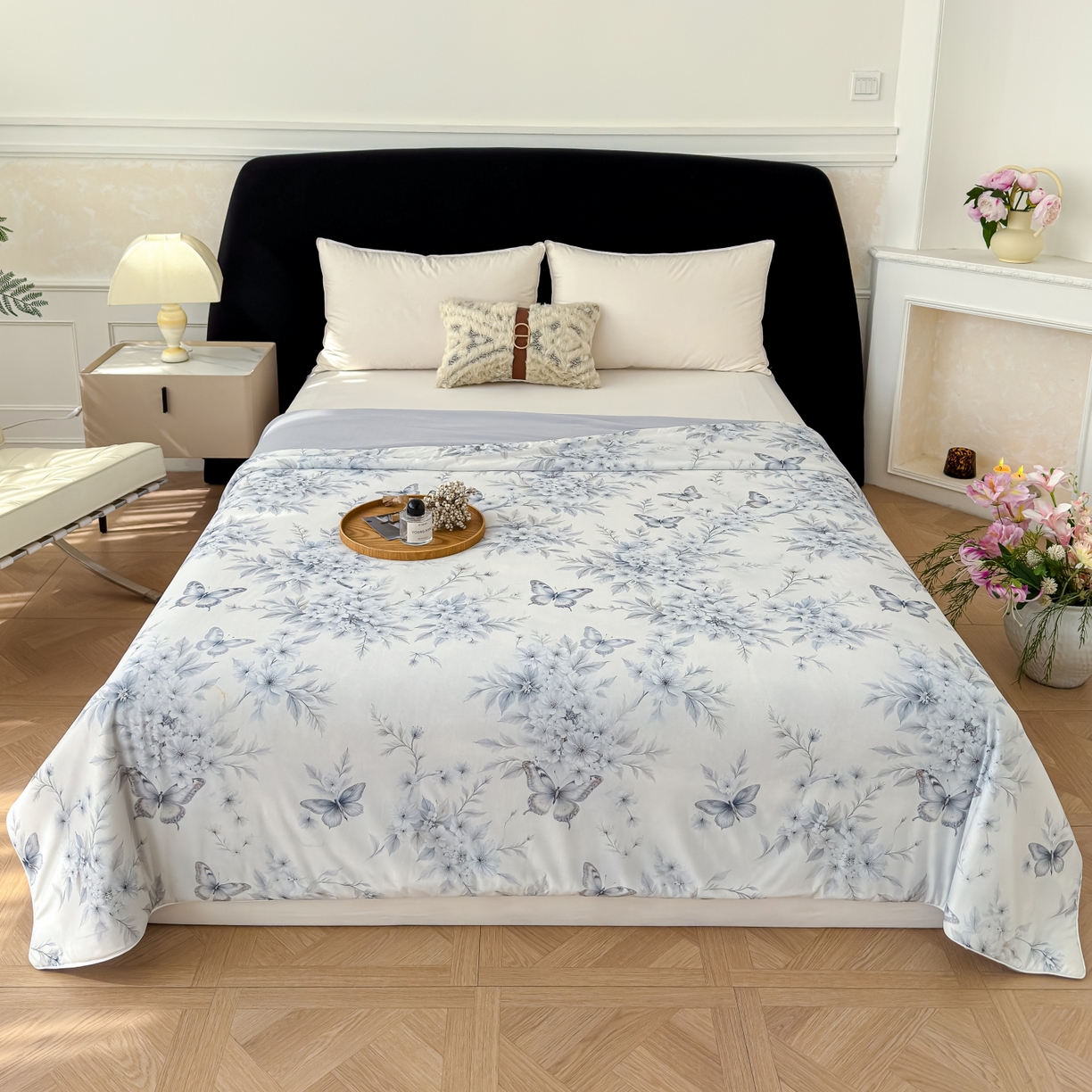 91家纺网 家纺一手货源 找家纺 圣尔雅家纺 2026春夏新款数码印花凉感丝夏被夏凉被空调被系列 墨蝶