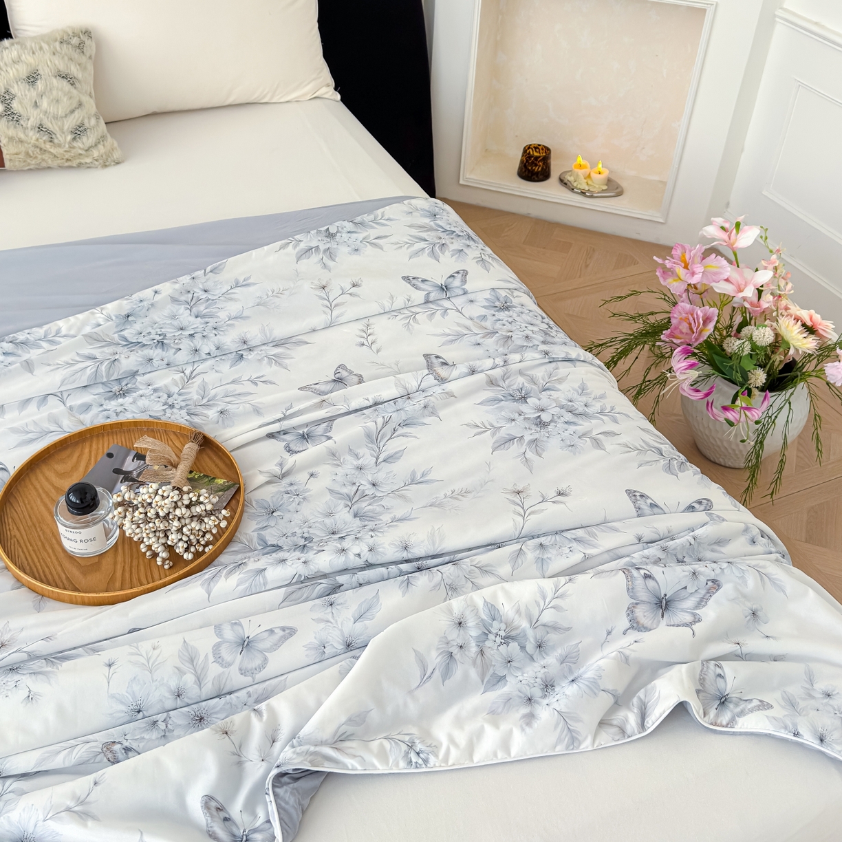 91家纺网 家纺一手货源 找家纺 圣尔雅家纺 2026春夏新款数码印花凉感丝夏被夏凉被空调被系列 墨蝶