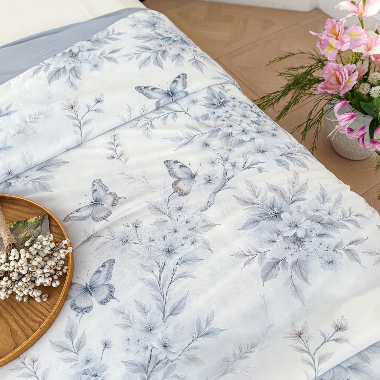 91家纺网 家纺一手货源 找家纺 圣尔雅家纺 2026春夏新款数码印花凉感丝夏被夏凉被空调被系列 墨蝶