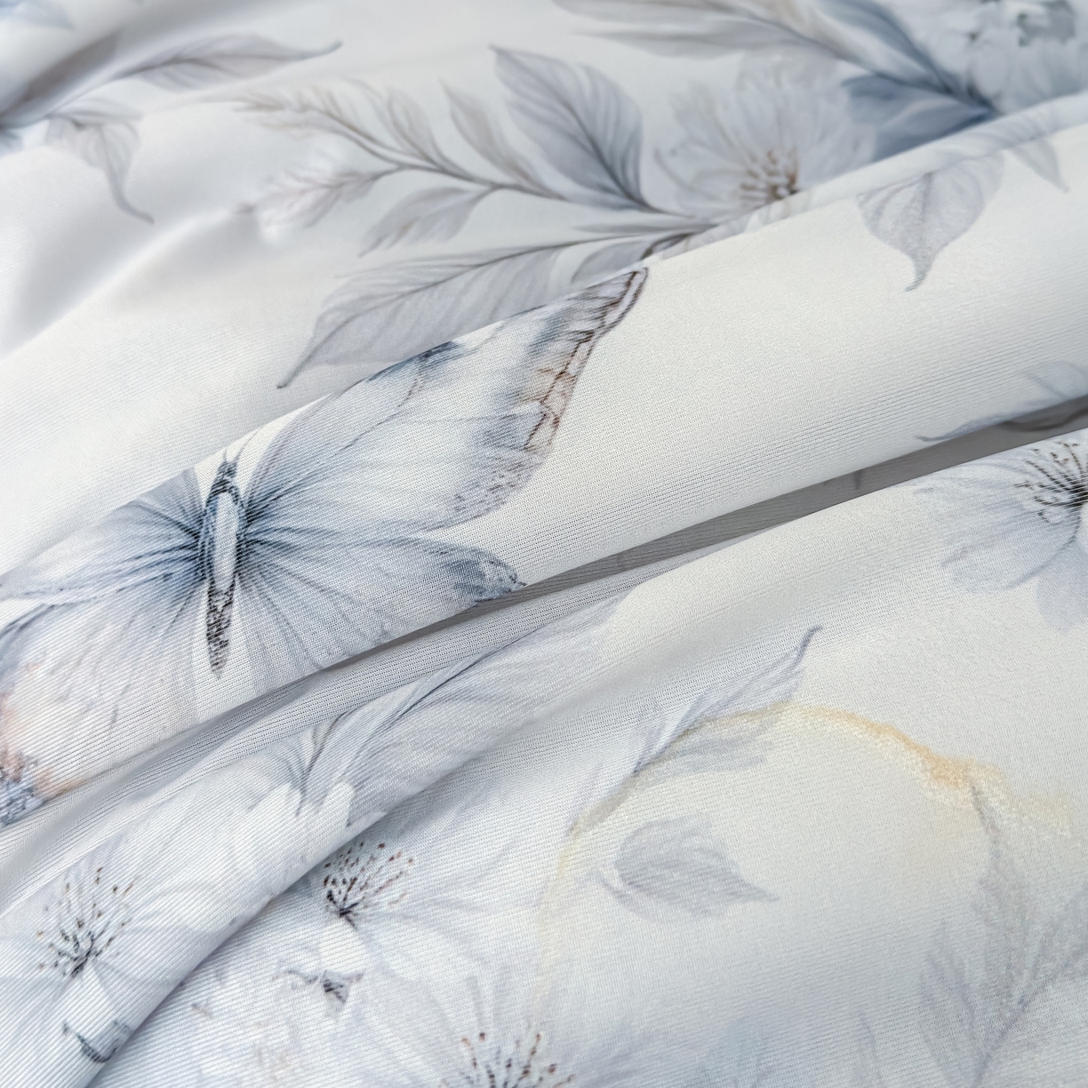 91家纺网 家纺一手货源 找家纺 圣尔雅家纺 2026春夏新款数码印花凉感丝夏被夏凉被空调被系列 墨蝶