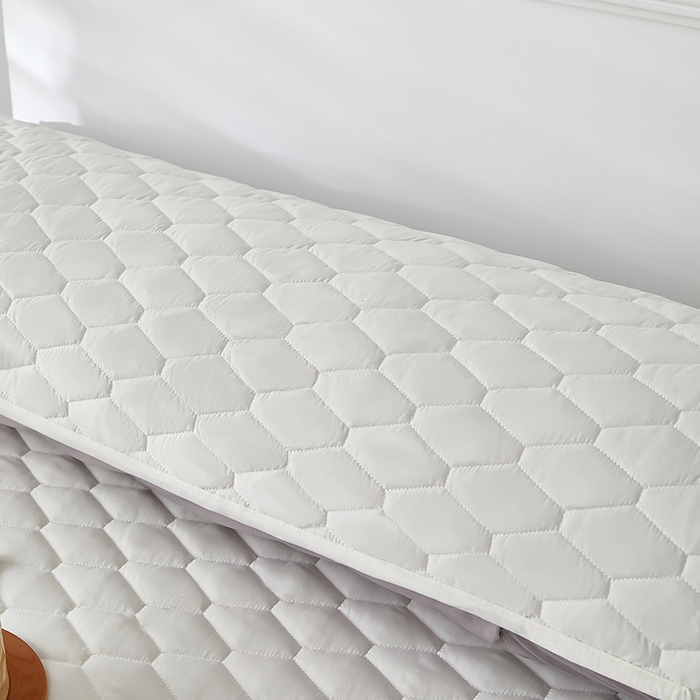 91家纺网 家纺一手货源 找家纺 三盛源 2026新款A类防水夹棉枕套枕芯套防头油双人1.2枕头套1.5夫妻枕头长款一体1.8枕芯套-洛卡系列（支持小批量定制尺寸） 洛卡系列-奶昔白