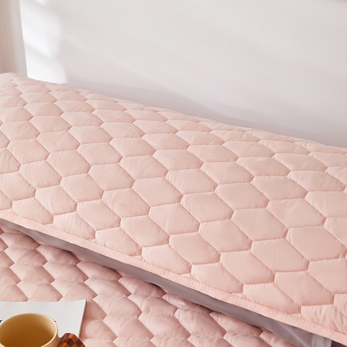 91家纺网 家纺一手货源 找家纺 三盛源 2026新款A类防水夹棉枕套枕芯套防头油双人1.2枕头套1.5夫妻枕头长款一体1.8枕芯套-洛卡系列（支持小批量定制尺寸） 洛卡系列-粉豆沙