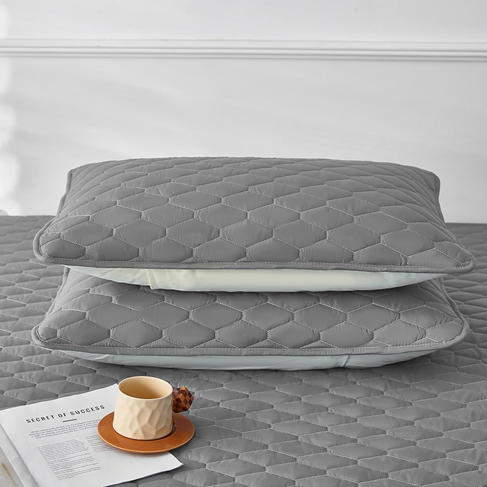 91家纺网 家纺一手货源 找家纺 三盛源 2026新款A类防水夹棉枕套枕芯套防头油双人1.2枕头套1.5夫妻枕头长款一体1.8枕芯套-洛卡系列（支持小批量定制尺寸） 洛卡系列-优雅灰