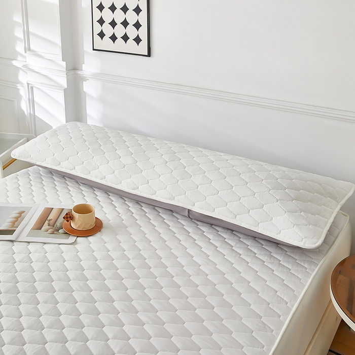 91家纺网 家纺一手货源 找家纺 三盛源 2026新款A类防水夹棉枕套枕芯套防头油双人1.2枕头套1.5夫妻枕头长款一体1.8枕芯套-洛卡系列（支持小批量定制尺寸） 洛卡系列-奶昔白