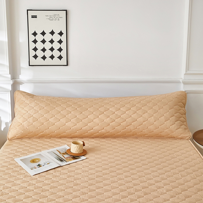 91家纺网 家纺一手货源 找家纺 三盛源 2026新款A类防水夹棉枕套枕芯套防头油双人1.2枕头套1.5夫妻枕头长款一体1.8枕芯套-洛卡系列（支持小批量定制尺寸） 洛卡系列-卡其