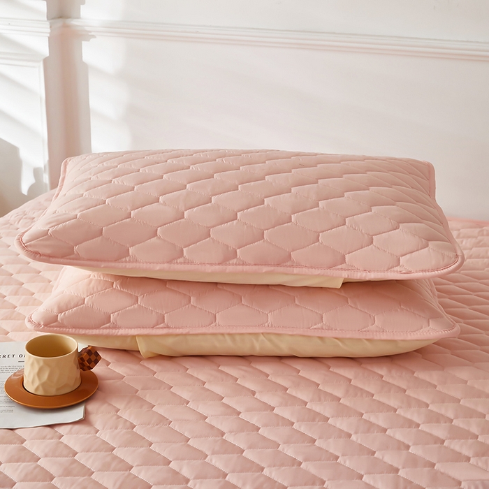 91家纺网 家纺一手货源 找家纺 三盛源 2026新款A类防水夹棉枕套枕芯套防头油双人1.2枕头套1.5夫妻枕头长款一体1.8枕芯套-洛卡系列（支持小批量定制尺寸） 洛卡系列-粉豆沙