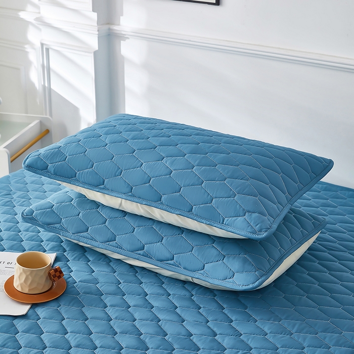 91家纺网 家纺一手货源 找家纺 三盛源 2026新款A类防水夹棉枕套枕芯套防头油双人1.2枕头套1.5夫妻枕头长款一体1.8枕芯套-洛卡系列（支持小批量定制尺寸） 洛卡系列-孔雀蓝