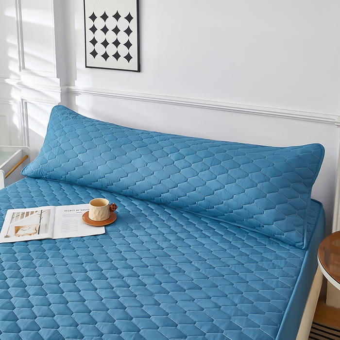 91家纺网 家纺一手货源 找家纺 三盛源 2026新款A类防水夹棉枕套枕芯套防头油双人1.2枕头套1.5夫妻枕头长款一体1.8枕芯套-洛卡系列（支持小批量定制尺寸） 洛卡系列-孔雀蓝