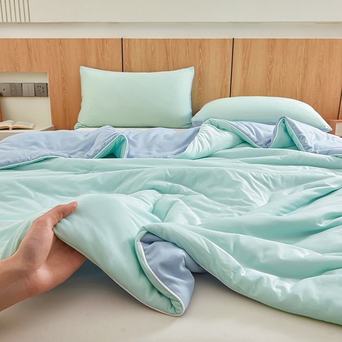 91家纺网 家纺一手货源 找家纺 悦织语 2026新款A类云母凉感丝（含氨纶）+针织棉双面可用夏凉被空调被被子被芯 丹青绿+天空蓝