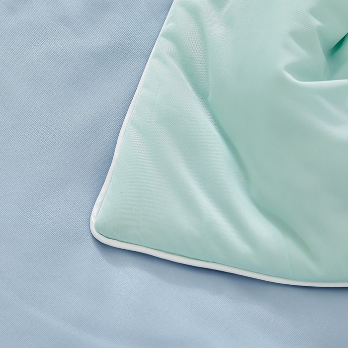 91家纺网 家纺一手货源 找家纺 悦织语 2026新款A类云母凉感丝（含氨纶）+针织棉双面可用夏凉被空调被被子被芯 丹青绿+天空蓝