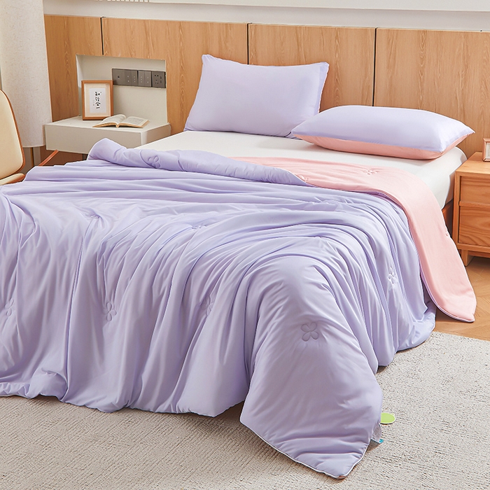 91家纺网 家纺一手货源 找家纺 悦织语 2026新款A类云母凉感丝（含氨纶）+针织棉双面可用夏凉被空调被被子被芯 加仑紫+奶茶粉