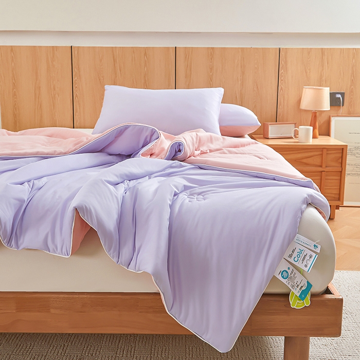 91家纺网 家纺一手货源 找家纺 悦织语 2026新款A类云母凉感丝（含氨纶）+针织棉双面可用夏凉被空调被被子被芯 加仑紫+奶茶粉