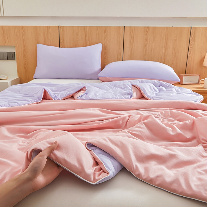 91家纺网 家纺一手货源 找家纺 悦织语 2026新款A类云母凉感丝（含氨纶）+针织棉双面可用夏凉被空调被被子被芯 加仑紫+奶茶粉