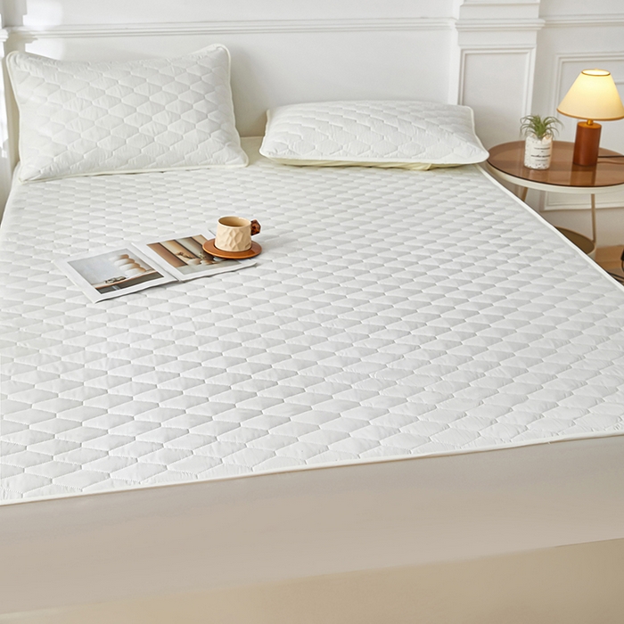 91家纺网 家纺一手货源 找家纺 三盛源 2026新款A类防水隔尿床笠单件夹棉加厚席梦思床垫保护罩防尘床单床罩床套-洛卡系列（支持小批量定制尺寸） 洛卡系列-奶昔白