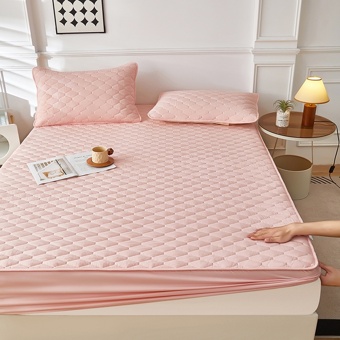 91家纺网 家纺一手货源 找家纺 三盛源 2026新款A类防水隔尿床笠单件夹棉加厚席梦思床垫保护罩防尘床单床罩床套-洛卡系列（支持小批量定制尺寸） 洛卡系列-粉豆沙