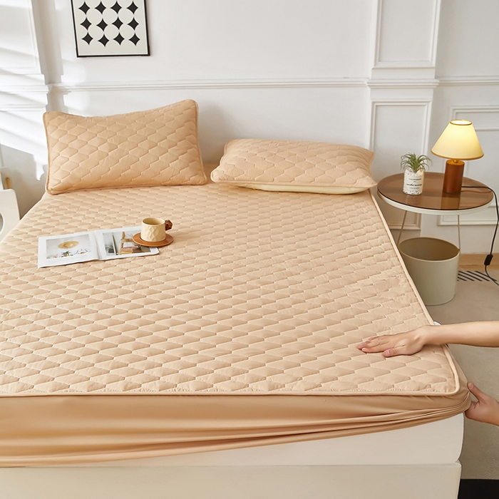 91家纺网 家纺一手货源 找家纺 三盛源 2026新款A类防水隔尿床笠单件夹棉加厚席梦思床垫保护罩防尘床单床罩床套-洛卡系列（支持小批量定制尺寸） 洛卡系列-卡其