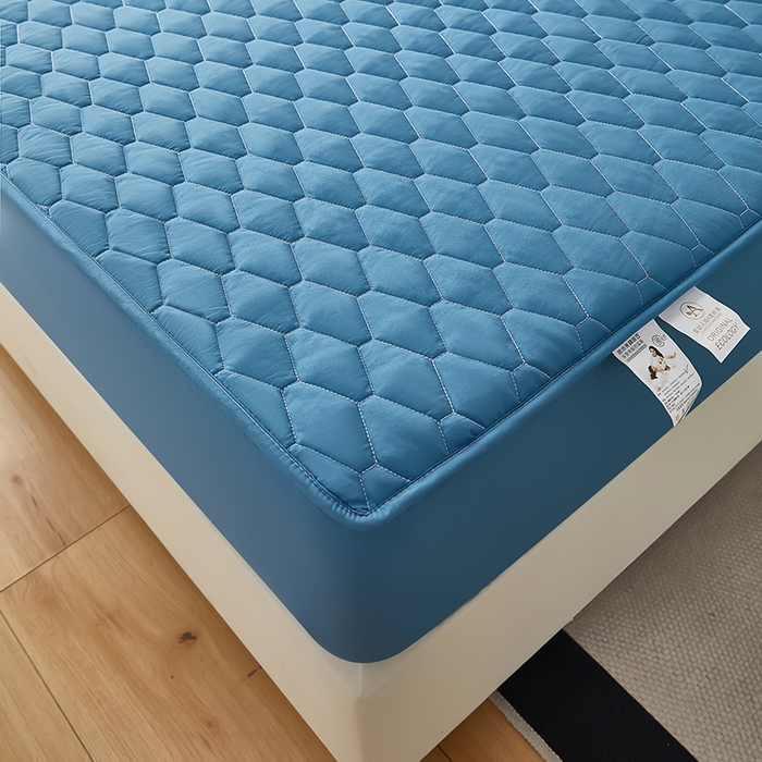 91家纺网 家纺一手货源 找家纺 三盛源 2026新款A类防水隔尿床笠单件夹棉加厚席梦思床垫保护罩防尘床单床罩床套-洛卡系列（支持小批量定制尺寸） 洛卡系列-孔雀蓝